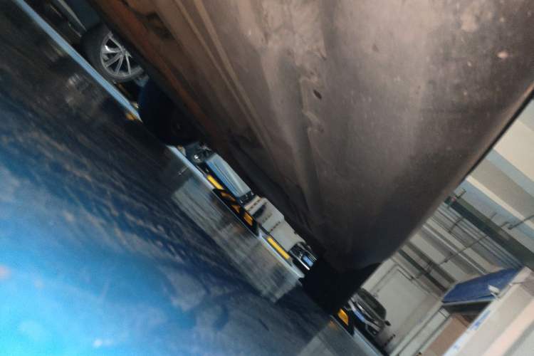 Used BMW X5 2011 xDrive35i Middle East version 5-seater Chassis Front Left
