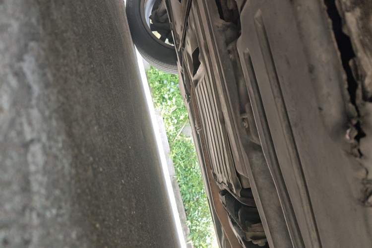 Used BMW X5 2011 xDrive35i Leading Model Chassis Front Right