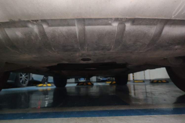 Used BMW X5 2011 xDrive35i Middle East version 5-seater Chassis Front