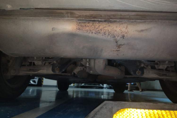 Used BMW X5 2011 xDrive35i Middle East version 5-seater Chassis Rear