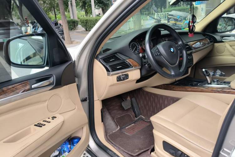 Used BMW X5 2011 xDrive35i Luxury Model Driver Seat