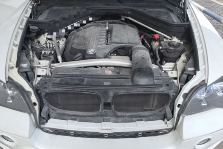 Used BMW X5 2011 xDrive35i Leading Model Engine Bay