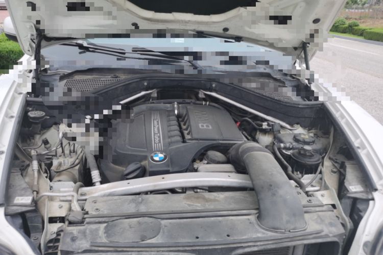 Used BMW X5  Engine Bay