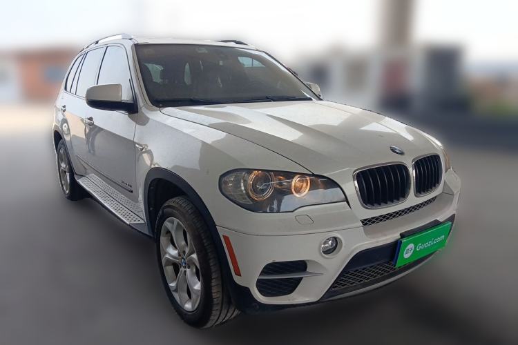 Used BMW X5  Front Right 45 Deg