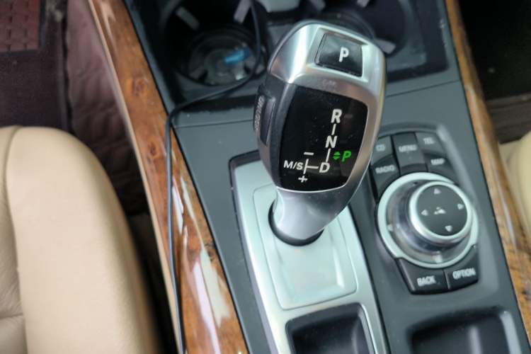 Used BMW X5 2011 xDrive35i Luxury Model Gear Lever
