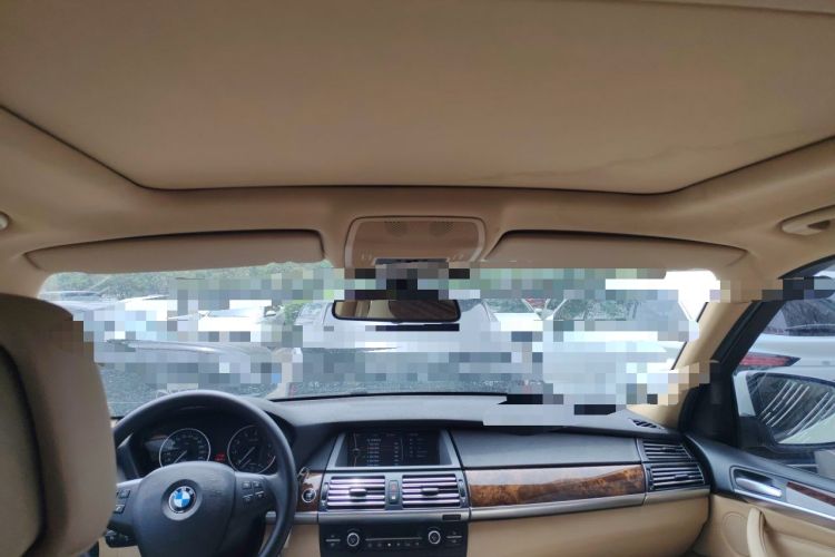 Used BMW X5 2011 xDrive35i Leading Model Headliner