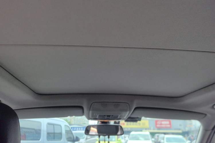 Used BMW X5 2011 xDrive35i Leading Model Headliner