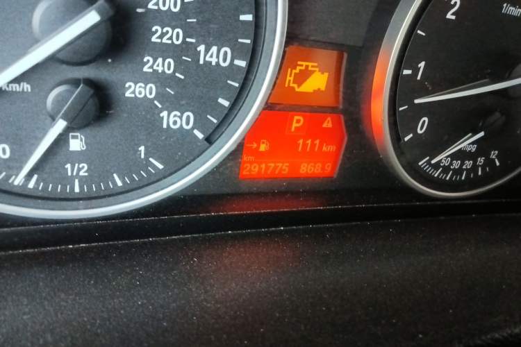 Used BMW X5  Odometer Close Up