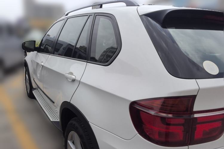 Used BMW X5 2011 xDrive35i Leading Model Rear Left 45 Deg