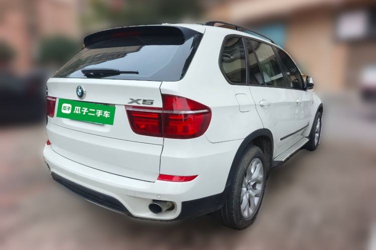 Used BMW X5 2011 xDrive35i U.S. specification Rear Right 45 Deg