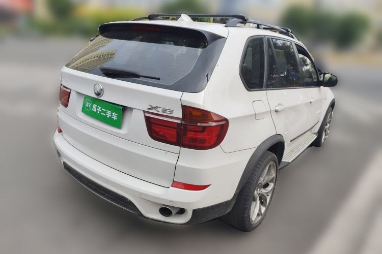 Used BMW X5 2011 xDrive35i Leading Model Rear Right 45 Deg