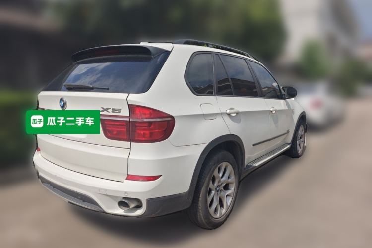 Used BMW X5 2011 xDrive35i Leading Model Rear Right 45 Deg
