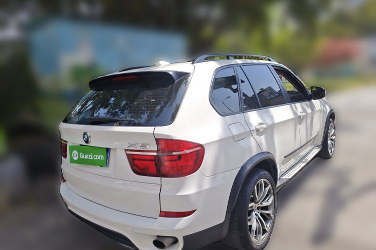 Used BMW X5 2011 xDrive35i Leading Model Rear Right 45 Deg