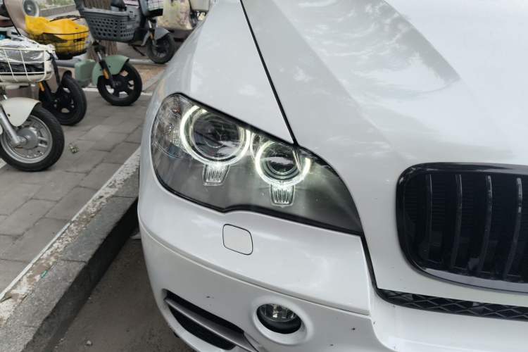 Used BMW X5 2011 xDrive35i Luxury Model Right Front Headlight