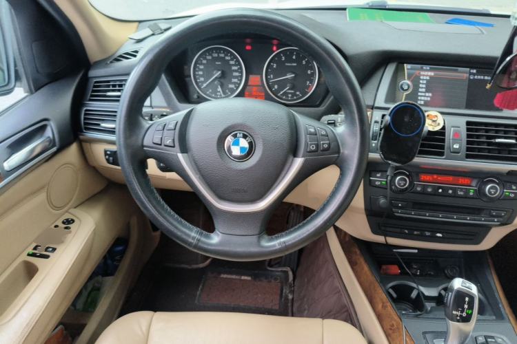 Used BMW X5 2011 xDrive35i Luxury Model Steering Wheel