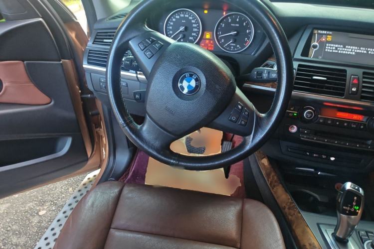 Used BMW X5 2011 xDrive35i Leading Model Steering Wheel