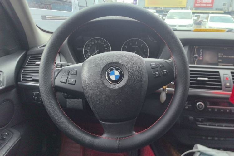 Used BMW X5 2011 xDrive35i Leading Model Steering Wheel