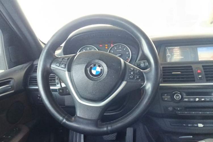 Used BMW X5  Steering Wheel