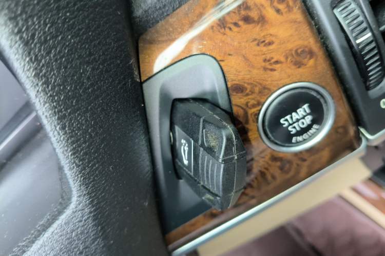 Used BMW X5 2011 xDrive35i Luxury Model Vehicle Key