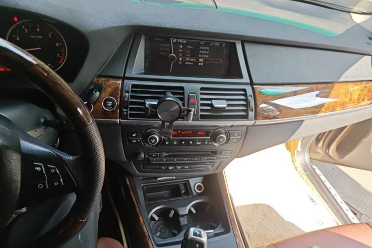 Used BMW X5 2011 xDrive35i Leading Model Audio And AC Panel