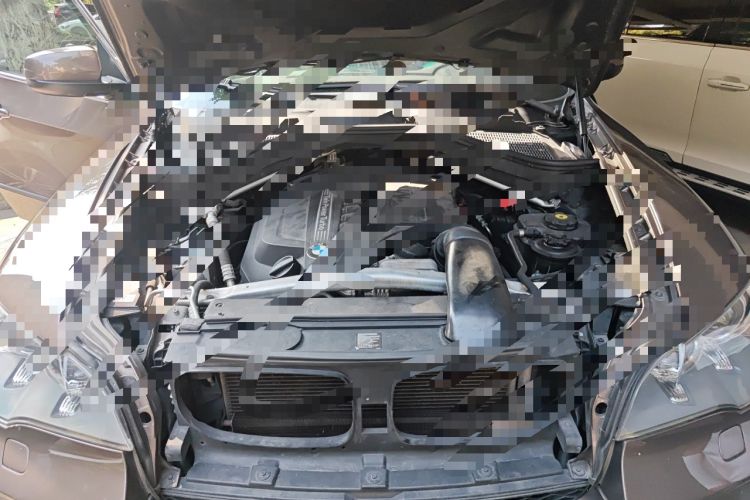 Used BMW X5 2011 xDrive35i Leading Model Engine Bay