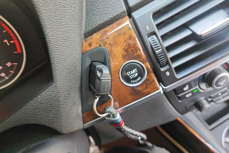 Used BMW X5 2011 xDrive35i Leading Model Vehicle Key