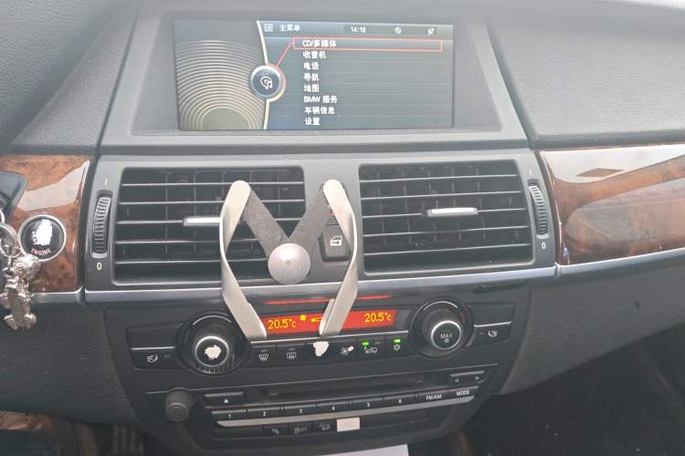 Used BMW X5  Audio And AC Panel