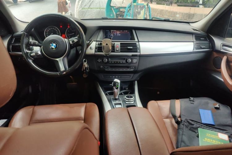Used BMW X5 2012 xDrive35i U.S. specification Center Console