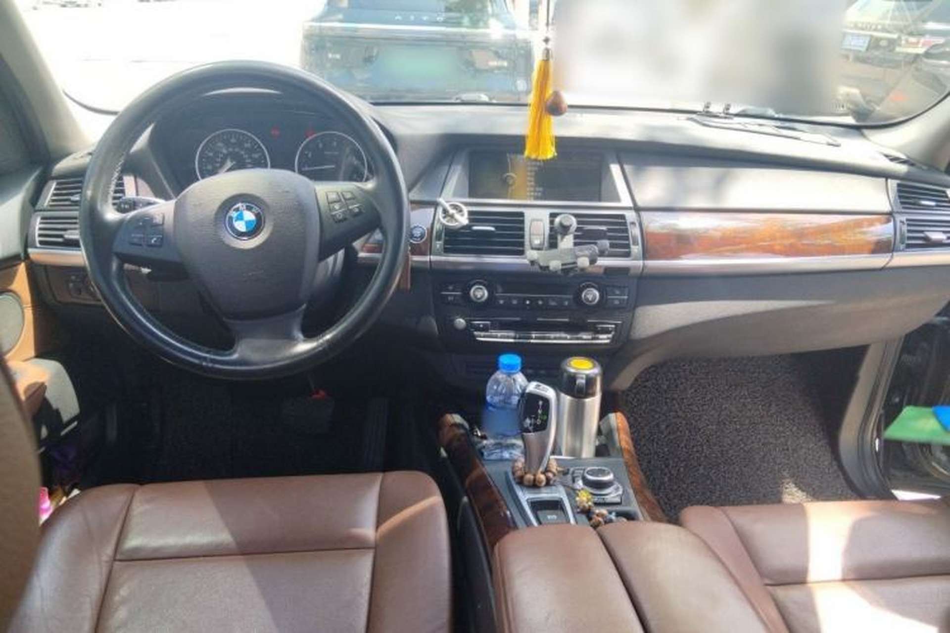 Used BMW X5  Center Console