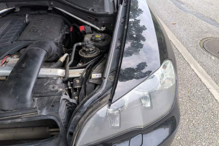 Used BMW X5  Engine Bay Left