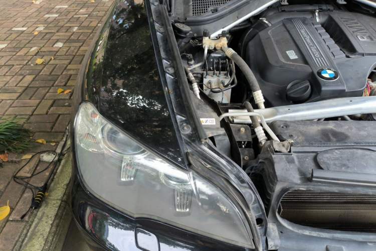 Used BMW X5  Engine Bay Right