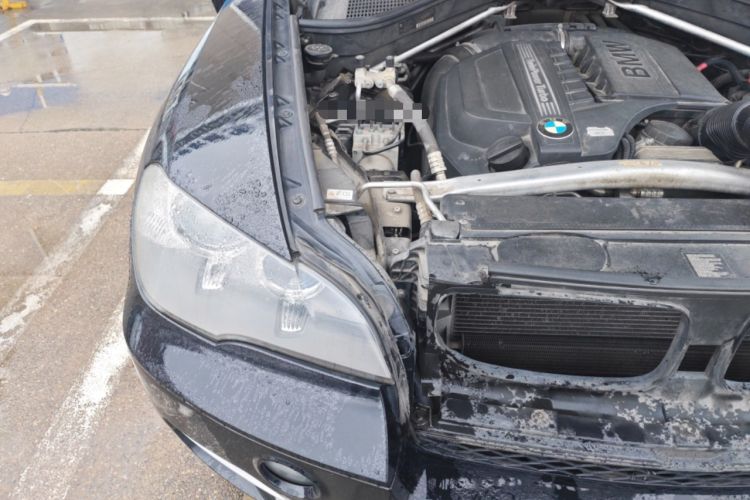 Used BMW X5  Engine Bay Right