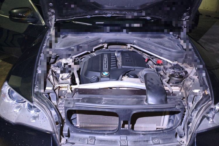 Used BMW X5 2012 xDrive35i U.S. specification Engine Bay