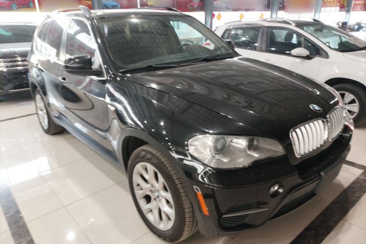 Used BMW X5 2012 xDrive35i Luxury Edition U.S. specification 5 seats Exterior 2