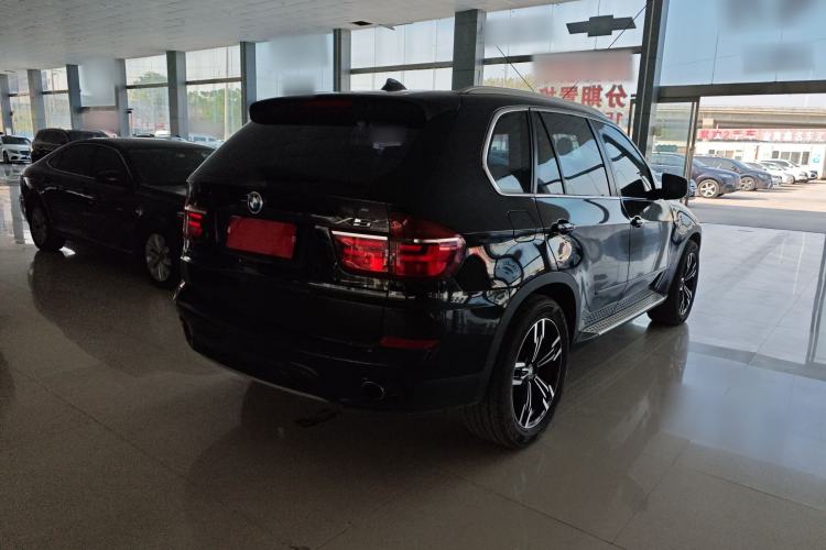 Used BMW X5 2012 xDrive35i U.S. specification Exterior 3