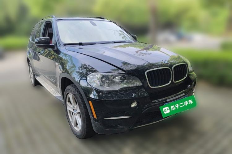 Used BMW X5  Front Right 45 Deg