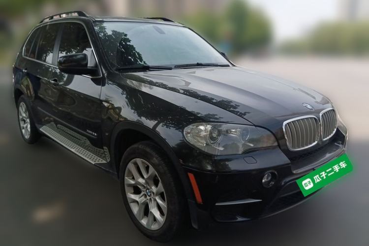 Used BMW X5  Front Right 45 Deg