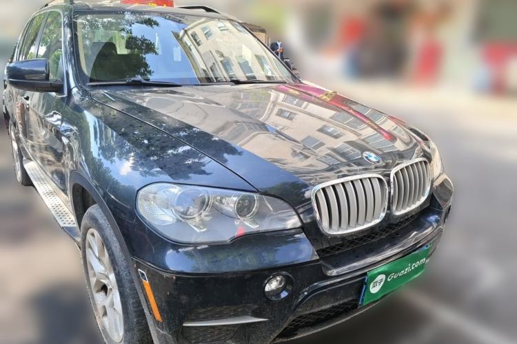 Used BMW X5 2012 xDrive35i U.S. specification Front Right 45 Deg
