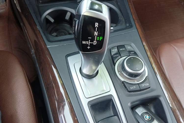 Used BMW X5  Gear Lever