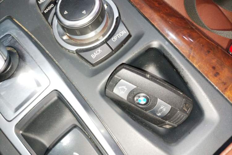 Used BMW X5 2012 xDrive35i Luxury Edition U.S. specification 5 seats Interior 1