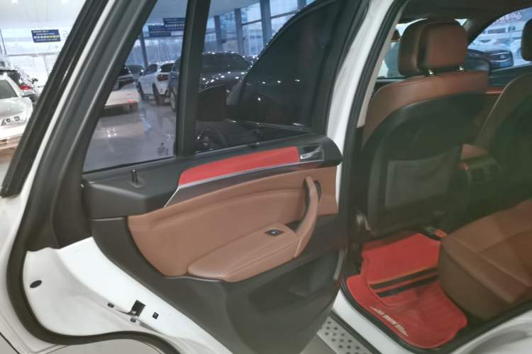 Used BMW X5 2012 xDrive35i U.S. specification Interior 8