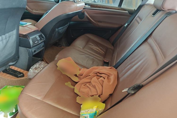 Used BMW X5  Left Rear Seat
