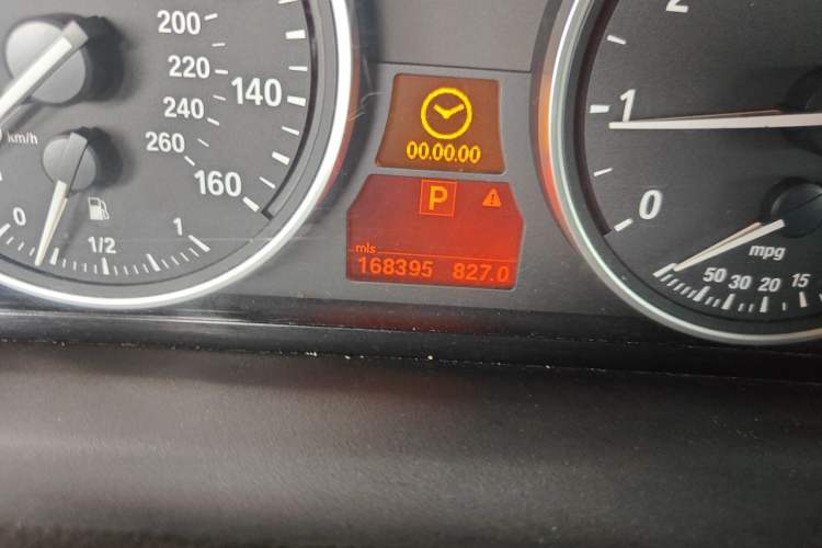 Used BMW X5  Odometer Close Up