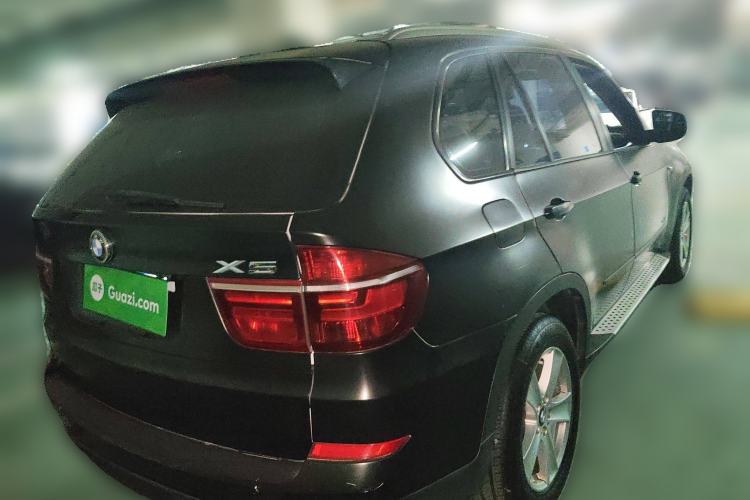 Used BMW X5 2012 xDrive35i U.S. specification Rear Right 45 Deg