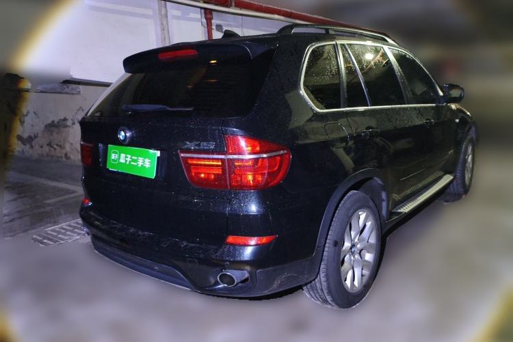 Used BMW X5 2012 xDrive35i U.S. specification Rear Right 45 Deg