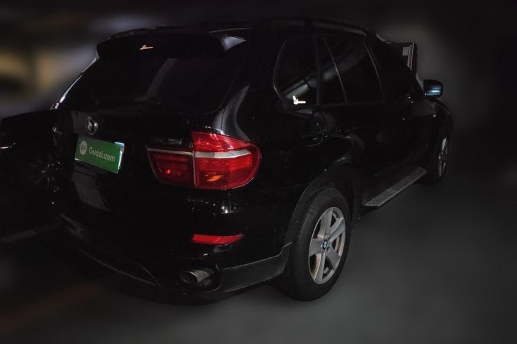 Used BMW X5 2012 xDrive35i US specification Rear Right 45 Deg