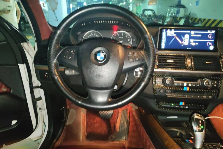Used BMW X5 2012 xDrive35i U.S. specification Steering Wheel