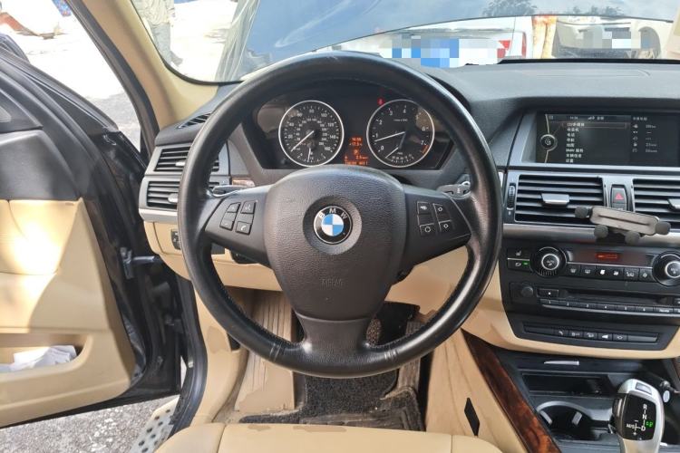 Used BMW X5 2012 xDrive35i U.S. specification Steering Wheel