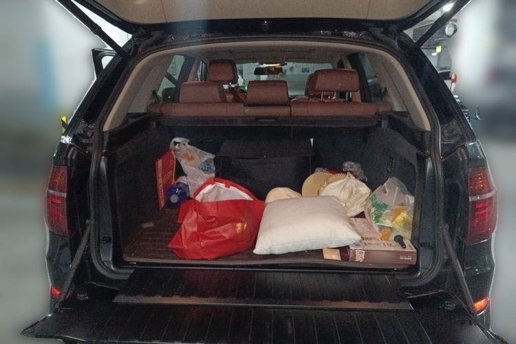 Used BMW X5  Trunk