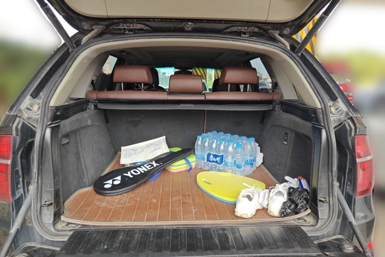Used BMW X5  Trunk